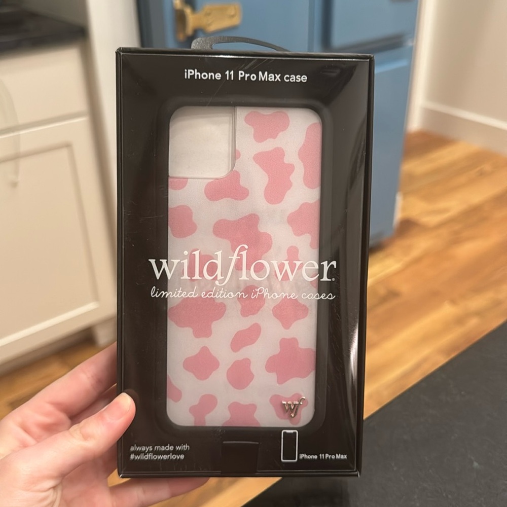 Wild flower phone case brand new